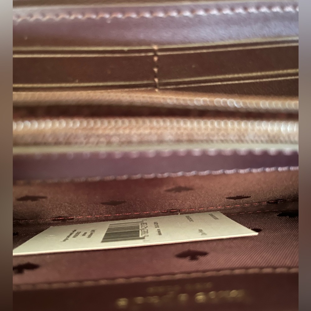 Continental Wallet - Picture 4 of 5